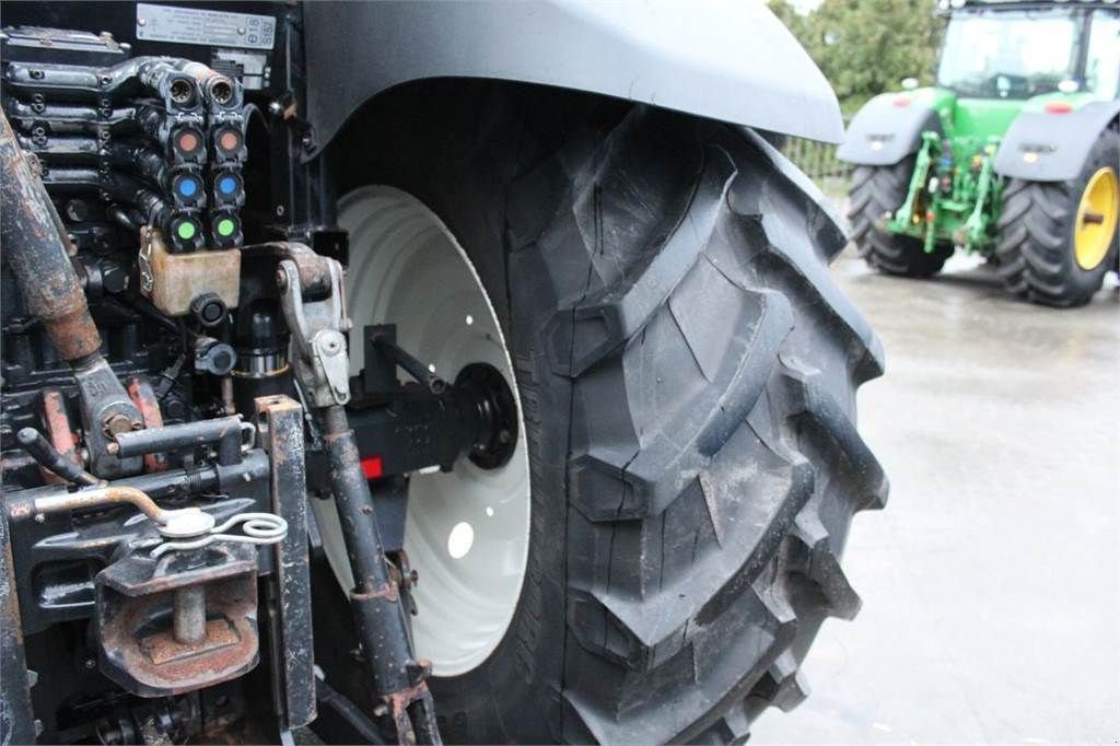Traktor van het type New Holland T6010 Plus, Gebrauchtmaschine in Bant (Foto 9)