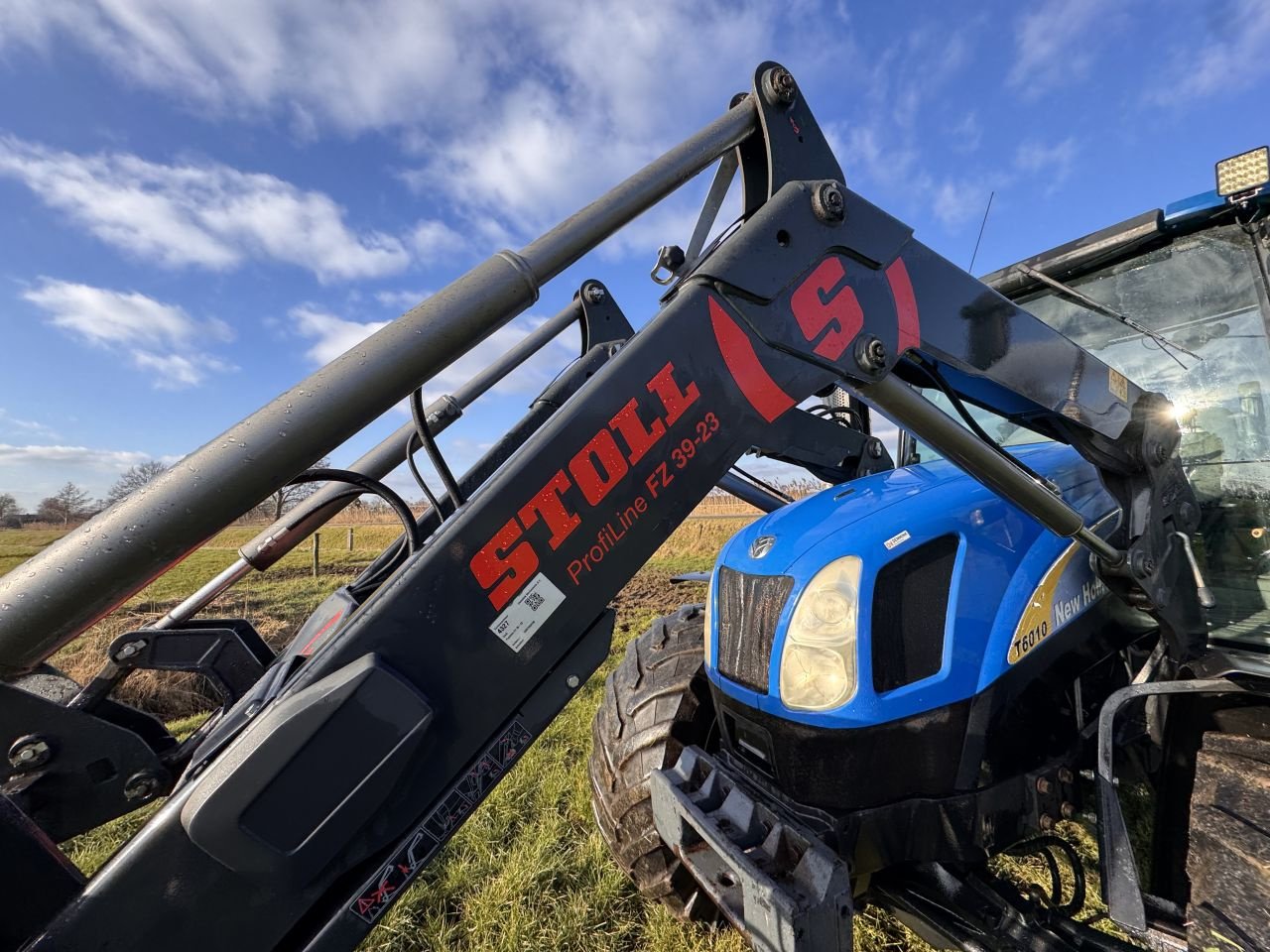 Traktor του τύπου New Holland T6010, Gebrauchtmaschine σε Hellendoorn (Φωτογραφία 4)