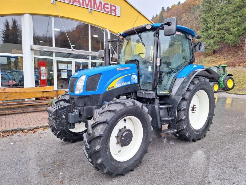 Traktor tip New Holland T6020 Elite, Gebrauchtmaschine in Burgkirchen
