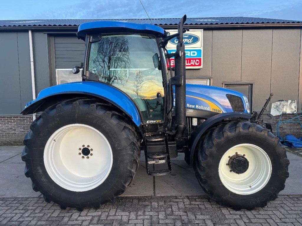 Traktor типа New Holland T6020 ELITE, Gebrauchtmaschine в Willemsoord (Фотография 8)