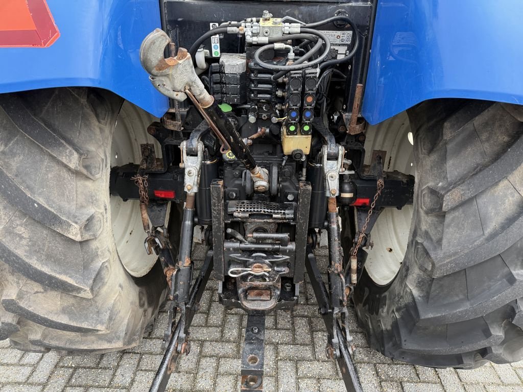 Traktor del tipo New Holland T6020 Elite, Gebrauchtmaschine en BOEKEL (Imagen 11)