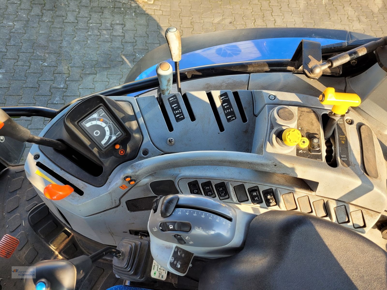 Traktor του τύπου New Holland T6020 Elite, Gebrauchtmaschine σε Altenberge (Φωτογραφία 7)