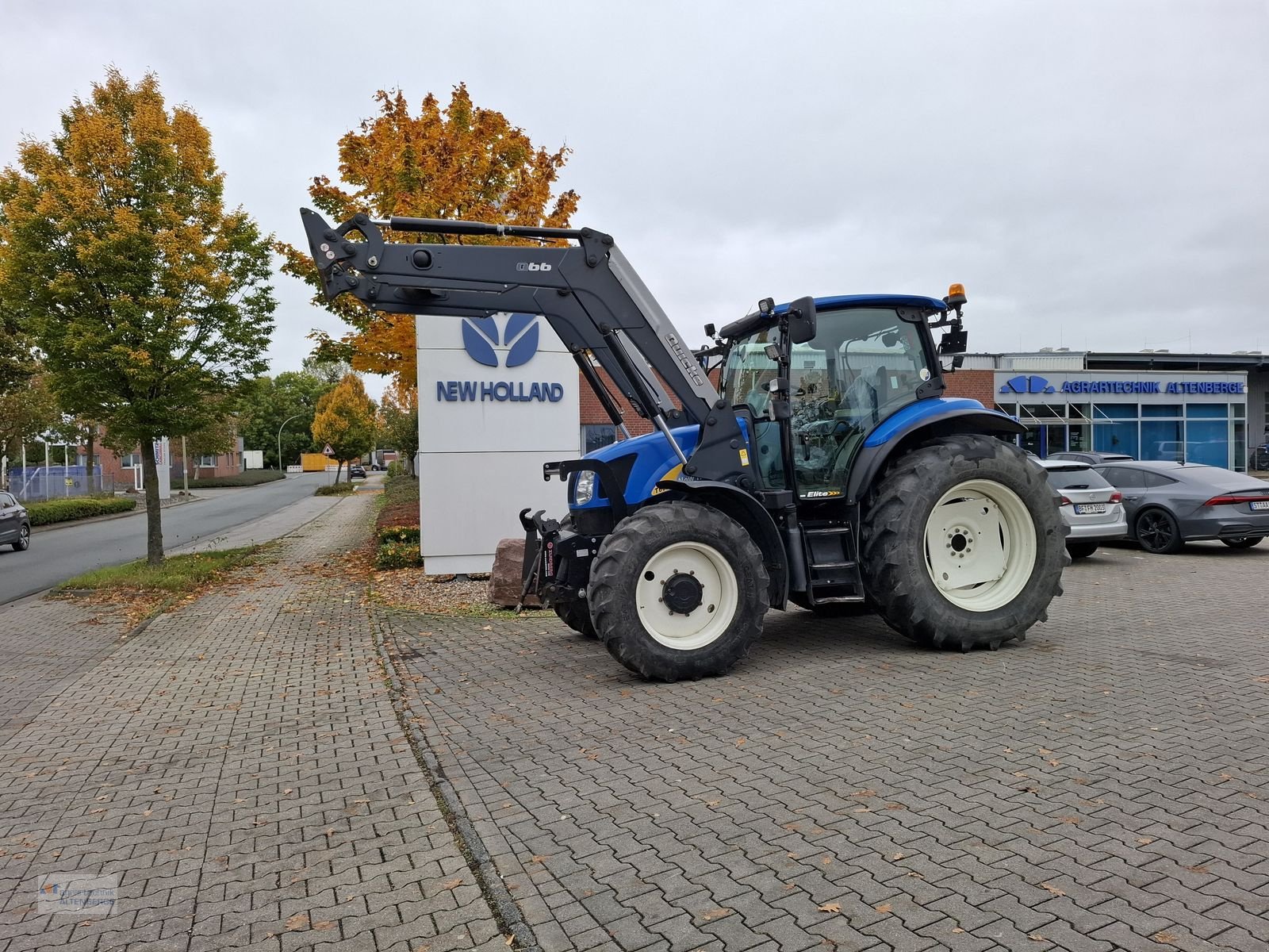 Traktor of the type New Holland T6020 Elite, Gebrauchtmaschine in Altenberge (Picture 2)