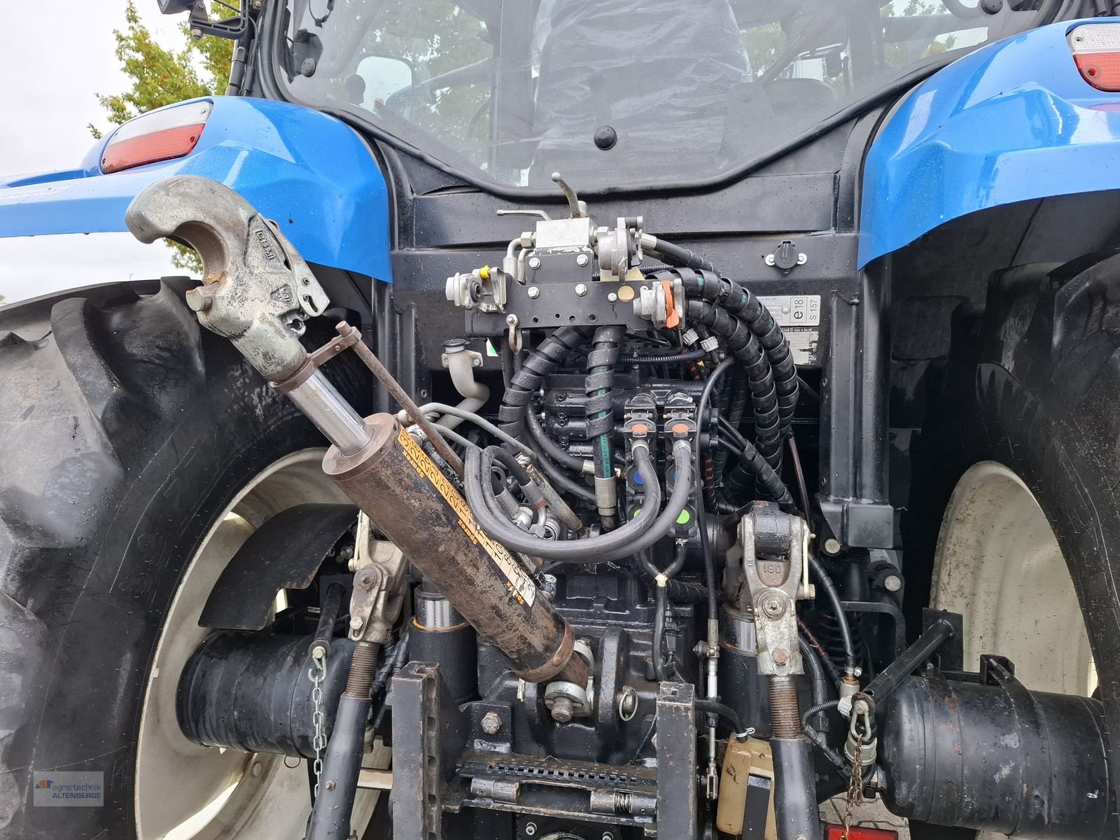 Traktor of the type New Holland T6020 Elite, Gebrauchtmaschine in Altenberge (Picture 9)