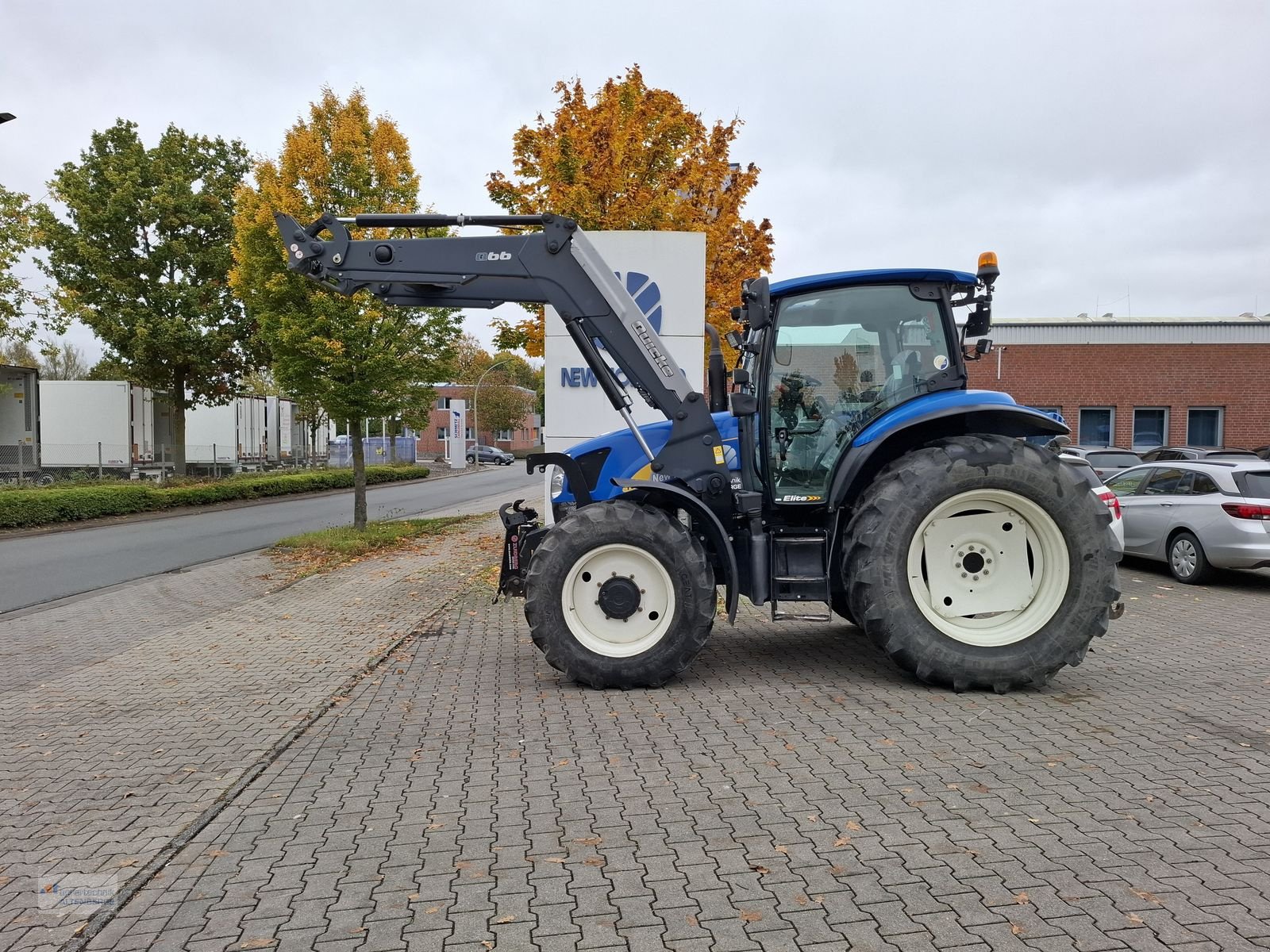 Traktor of the type New Holland T6020 Elite, Gebrauchtmaschine in Altenberge (Picture 1)