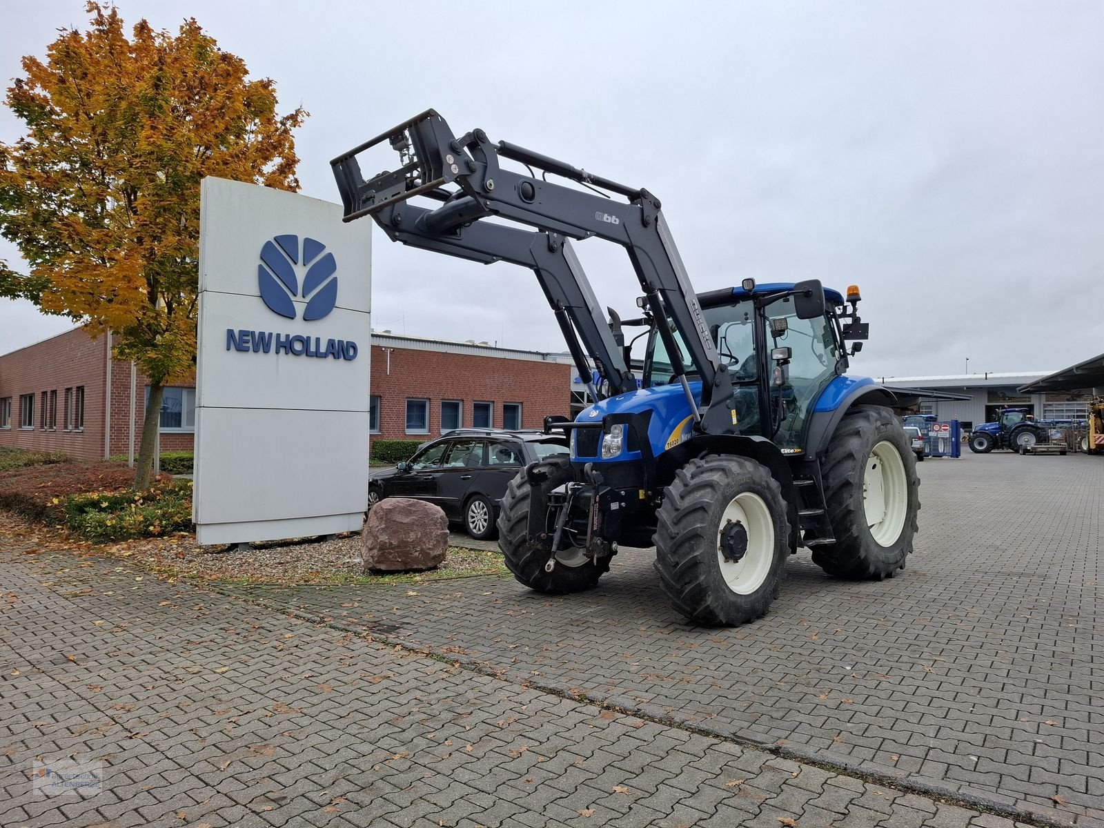Traktor of the type New Holland T6020 Elite, Gebrauchtmaschine in Altenberge (Picture 3)