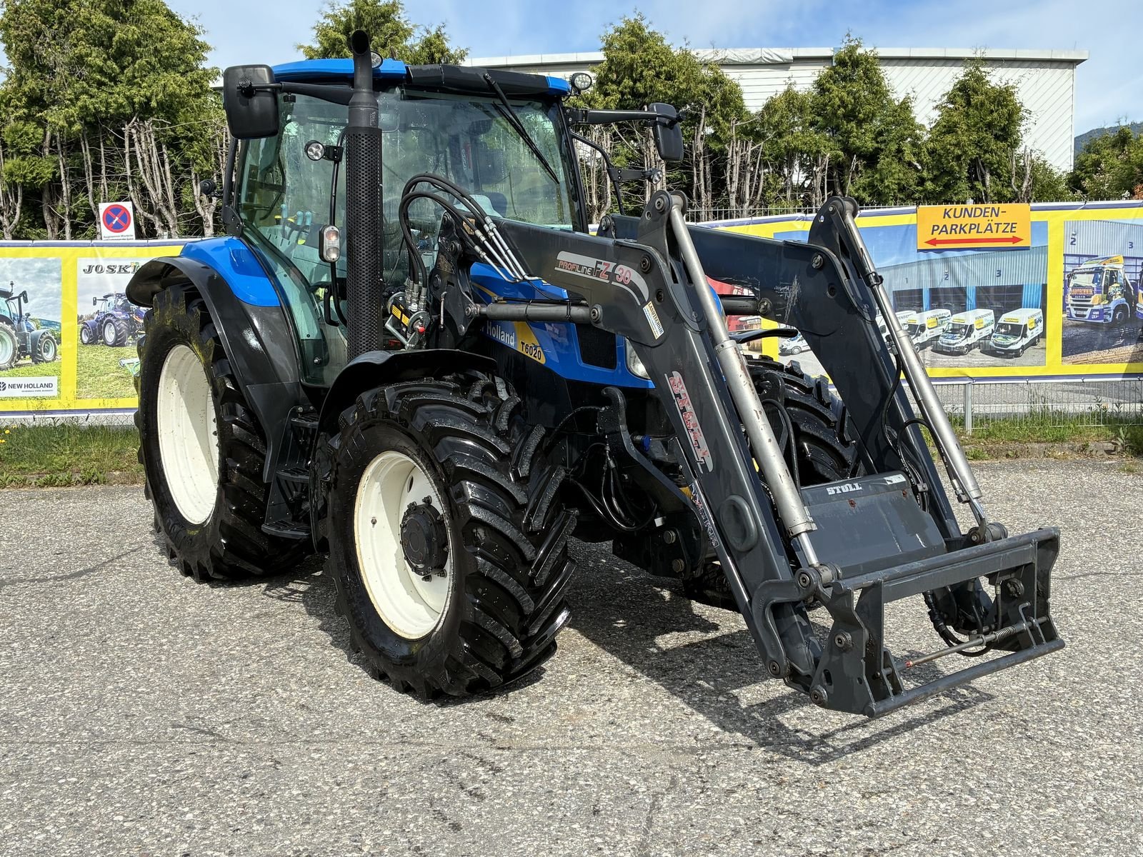 Traktor des Typs New Holland T6020 Elite, Gebrauchtmaschine in Villach (Bild 2)