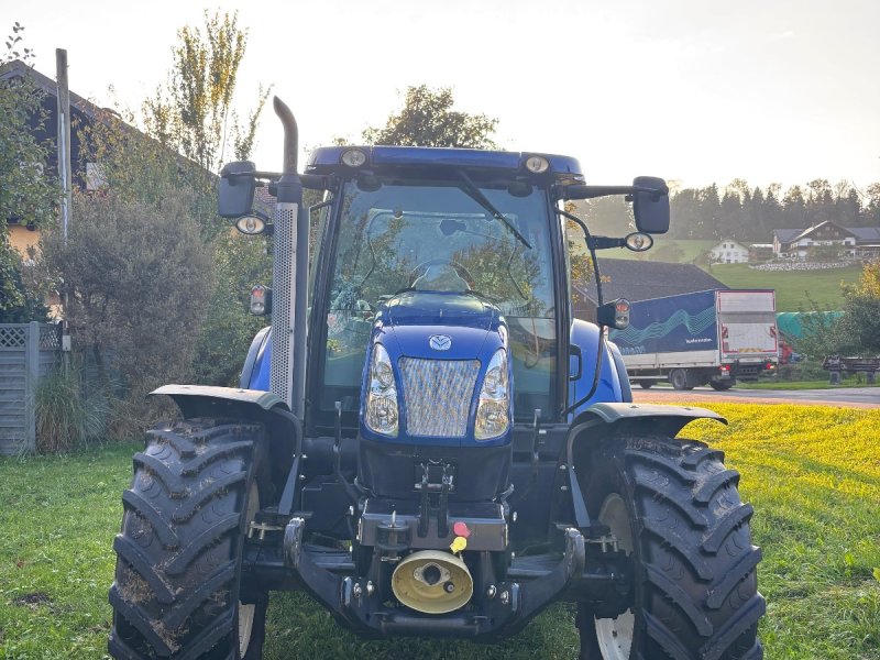 Traktor des Typs New Holland T6020 Elite, Gebrauchtmaschine in Oberhofen (Bild 1)