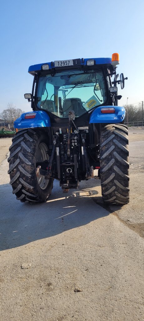 Traktor des Typs New Holland T6020 élite, Gebrauchtmaschine in Einvaux (Bild 10)