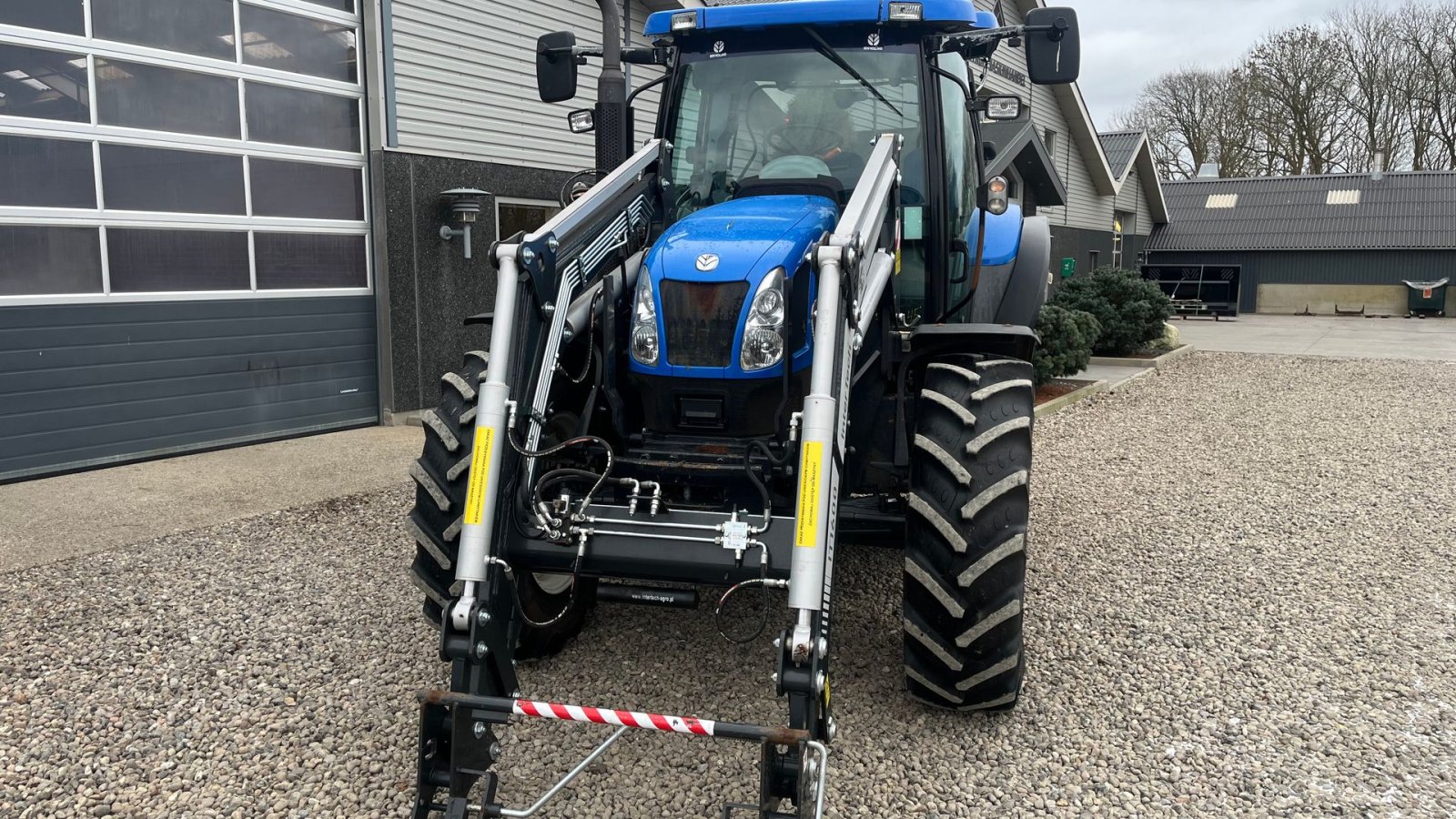 Traktor от тип New Holland T6020 Plus, med frontlæsser, Gebrauchtmaschine в Lintrup (Снимка 10)