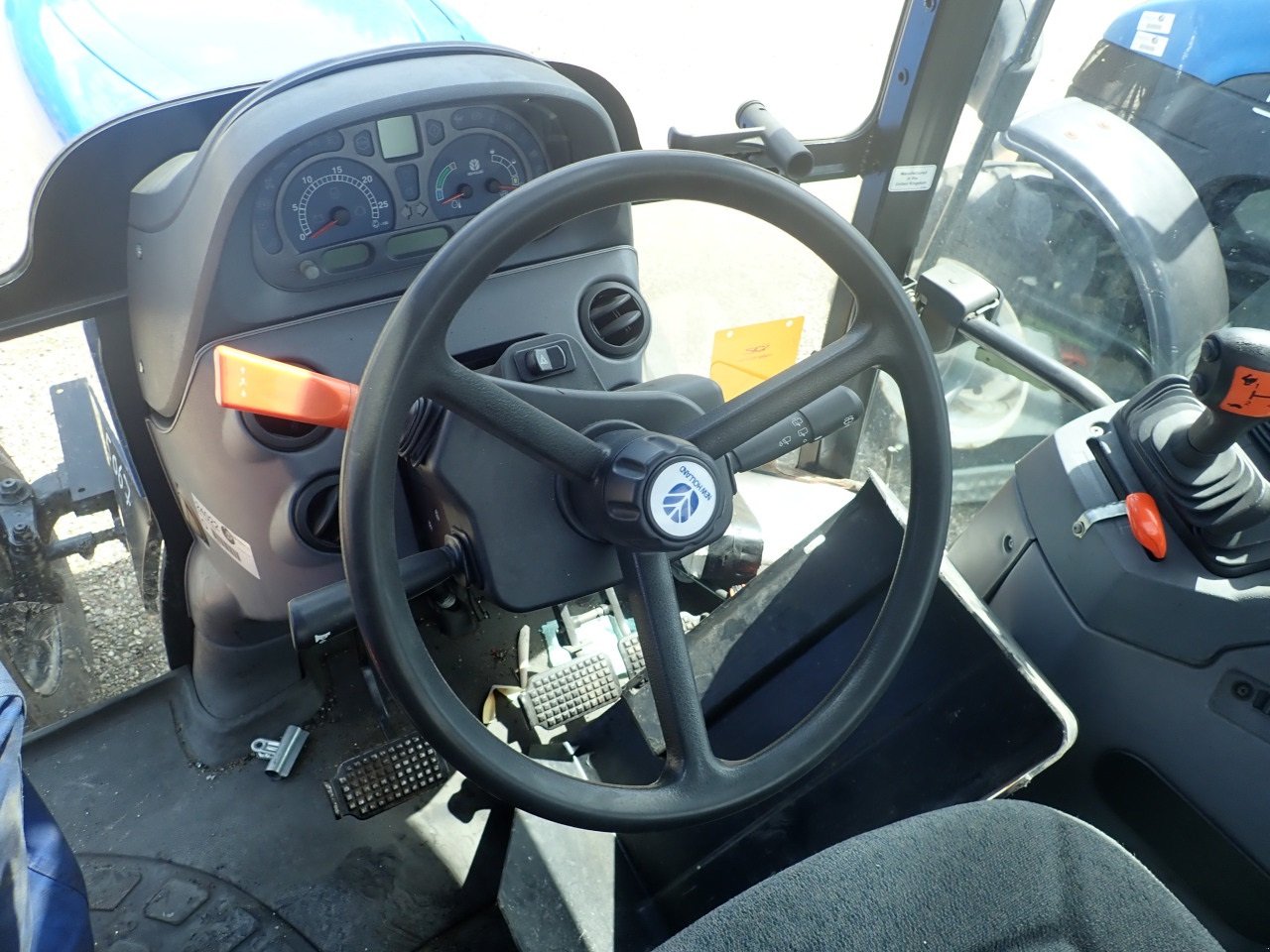 Traktor typu New Holland T6020, Gebrauchtmaschine v Viborg (Obrázek 6)