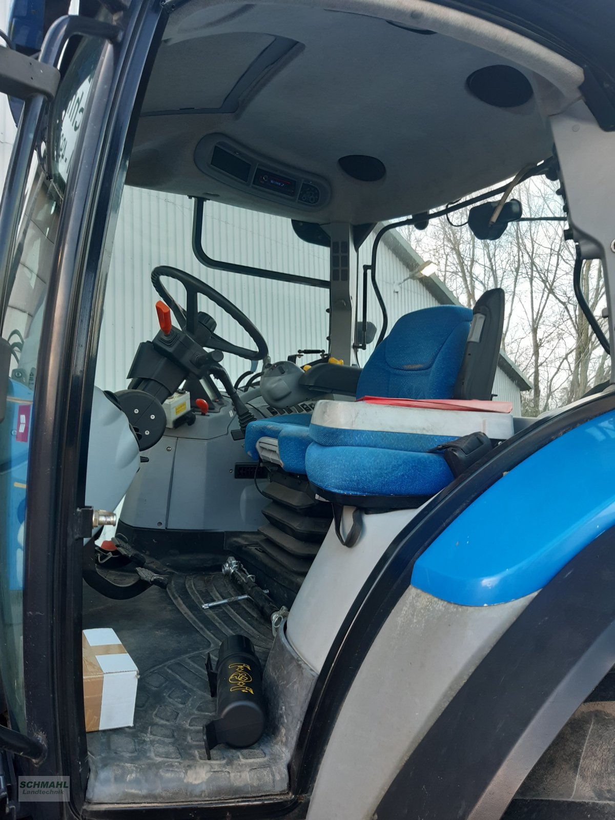 Traktor typu New Holland T6020, Gebrauchtmaschine v Oldenburg in Holstein (Obrázek 4)