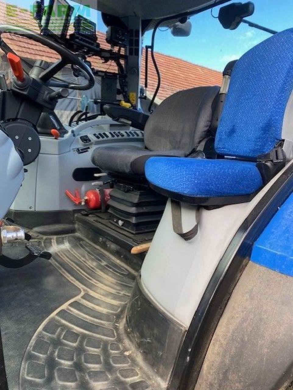 Traktor от тип New Holland T6030 Delta Delta, Gebrauchtmaschine в Hamburg (Снимка 5)