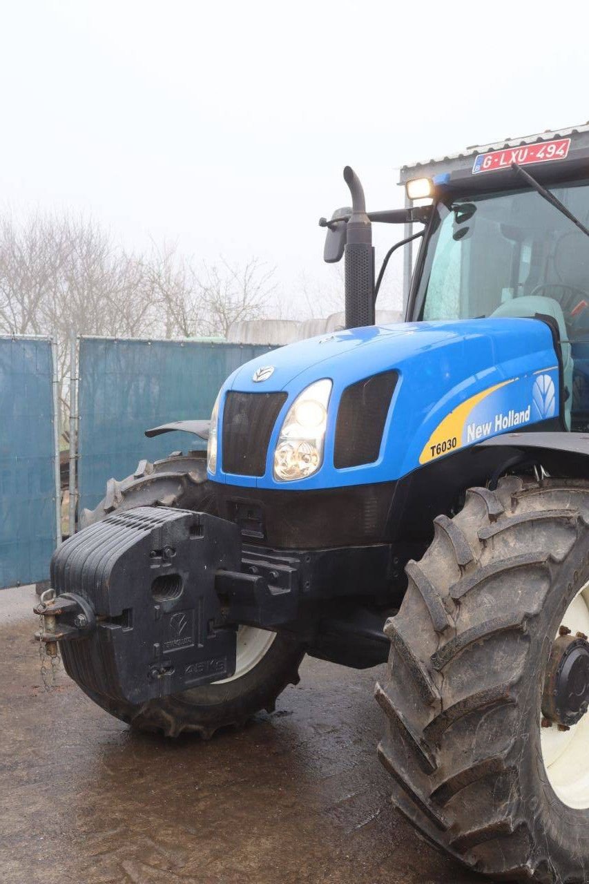 Traktor del tipo New Holland T6030, Gebrauchtmaschine In Antwerpen (Immagine 11)