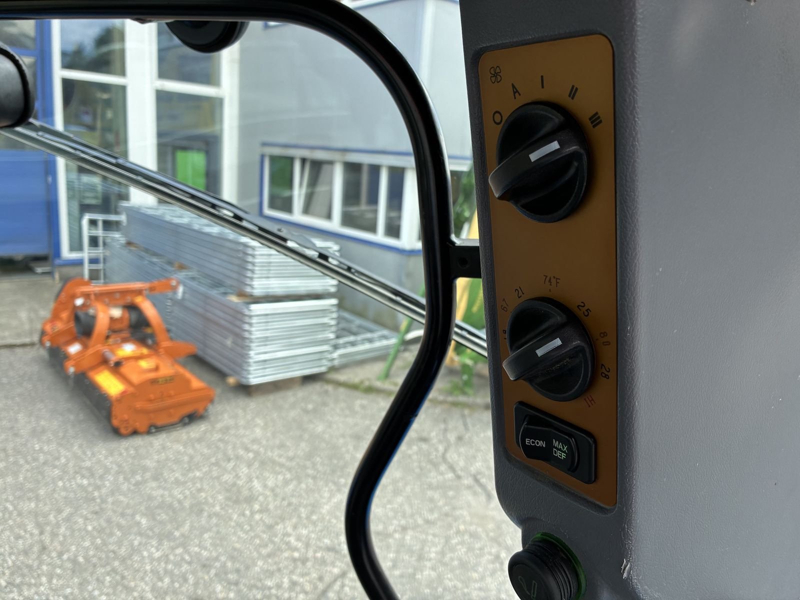 Traktor του τύπου New Holland T6040 Elite, Gebrauchtmaschine σε Villach (Φωτογραφία 9)