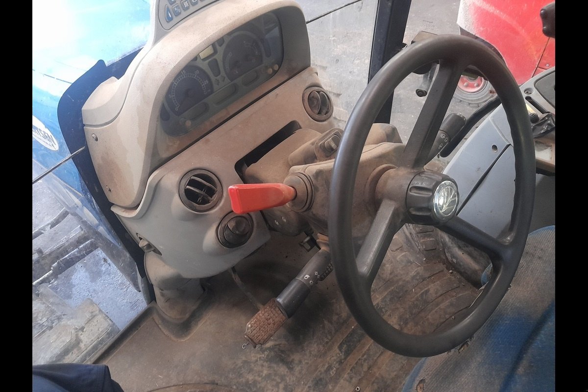 Traktor типа New Holland T6040, Gebrauchtmaschine в Viborg (Фотография 5)