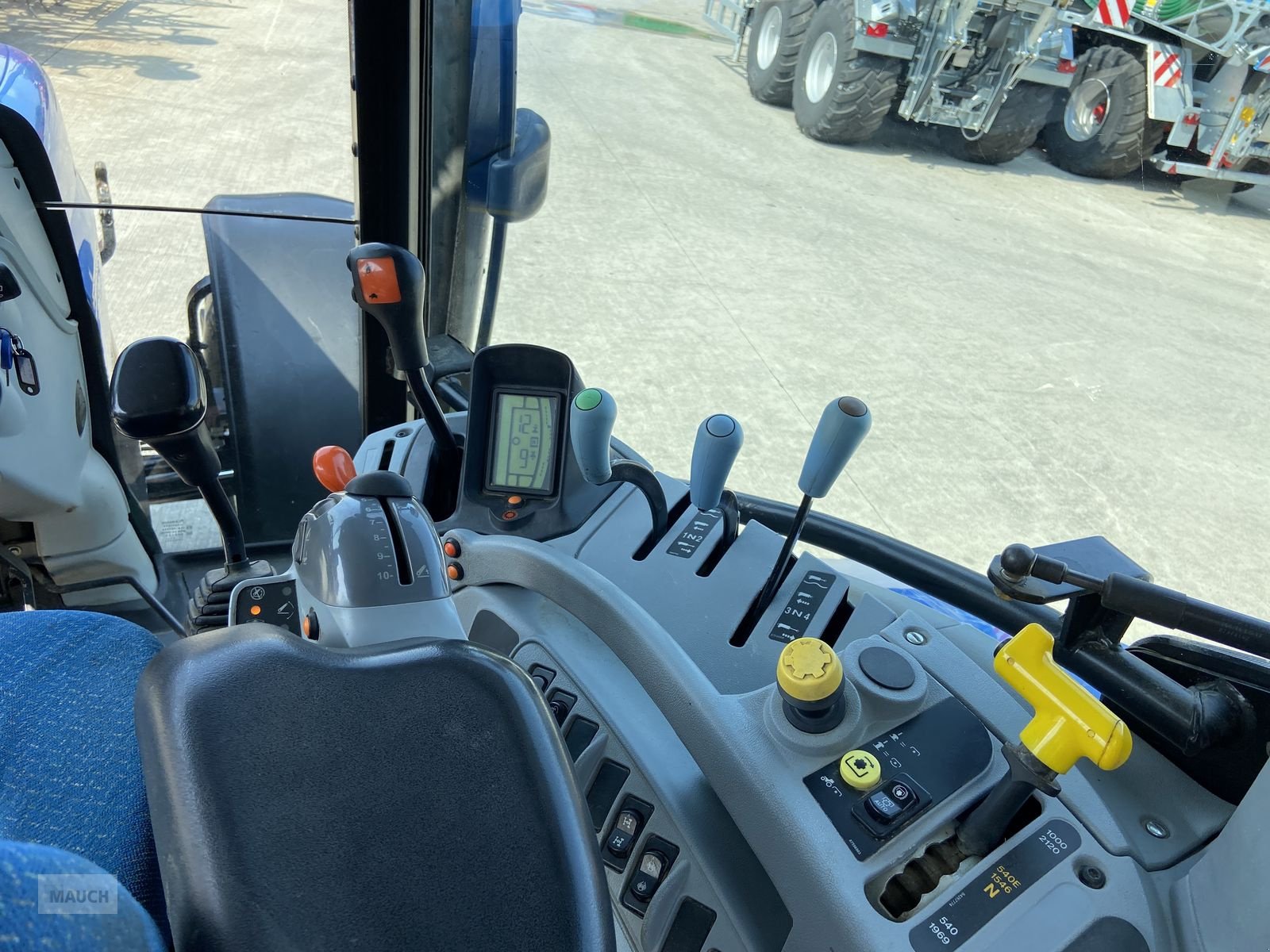 Traktor typu New Holland T6050 Elite, Gebrauchtmaschine v Burgkirchen (Obrázek 12)