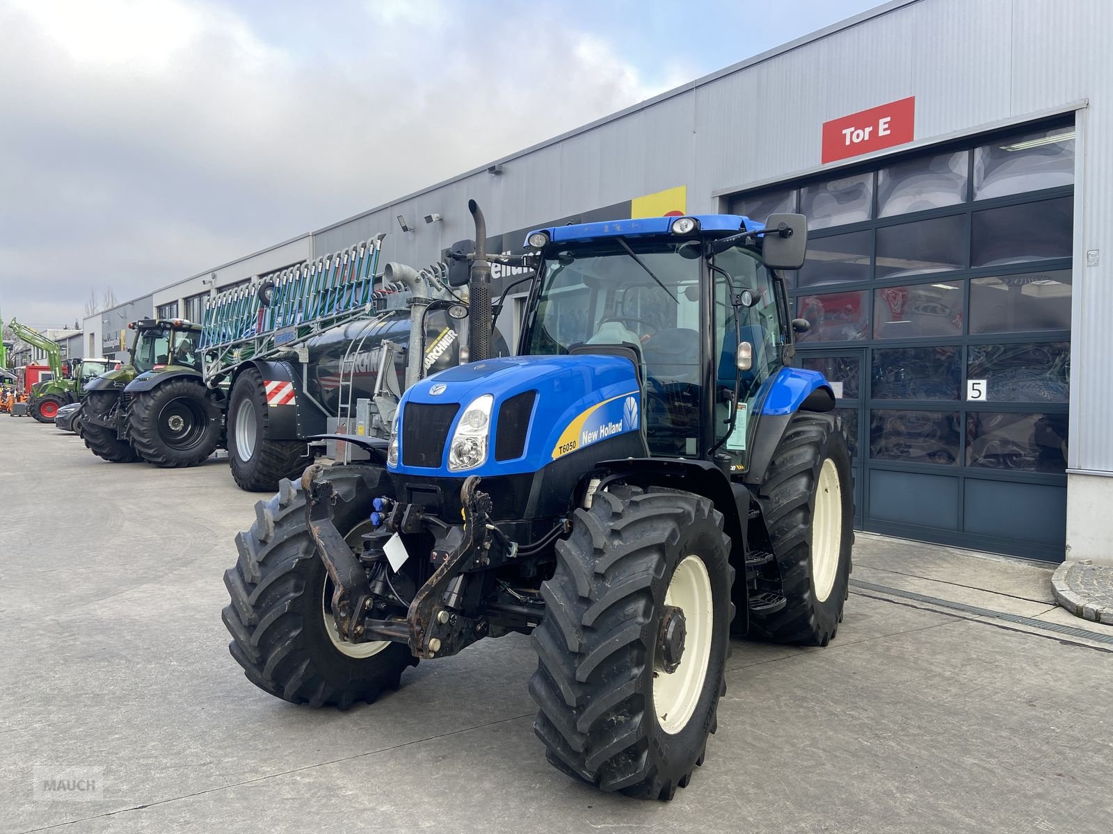 Traktor za tip New Holland T6050 Elite, Gebrauchtmaschine u Burgkirchen (Slika 1)
