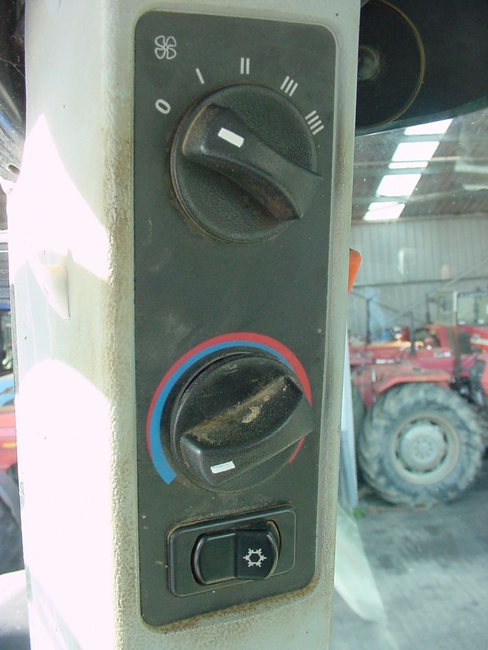 Traktor des Typs New Holland T6050 PC, Gebrauchtmaschine in Wieringerwerf (Bild 9)