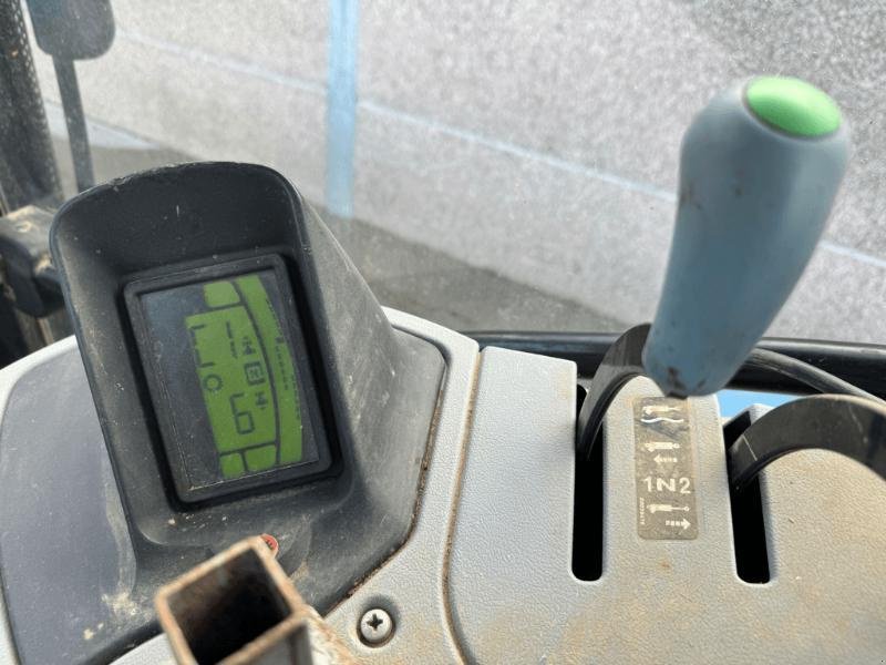 Traktor des Typs New Holland T6050, Gebrauchtmaschine in Richebourg (Bild 8)