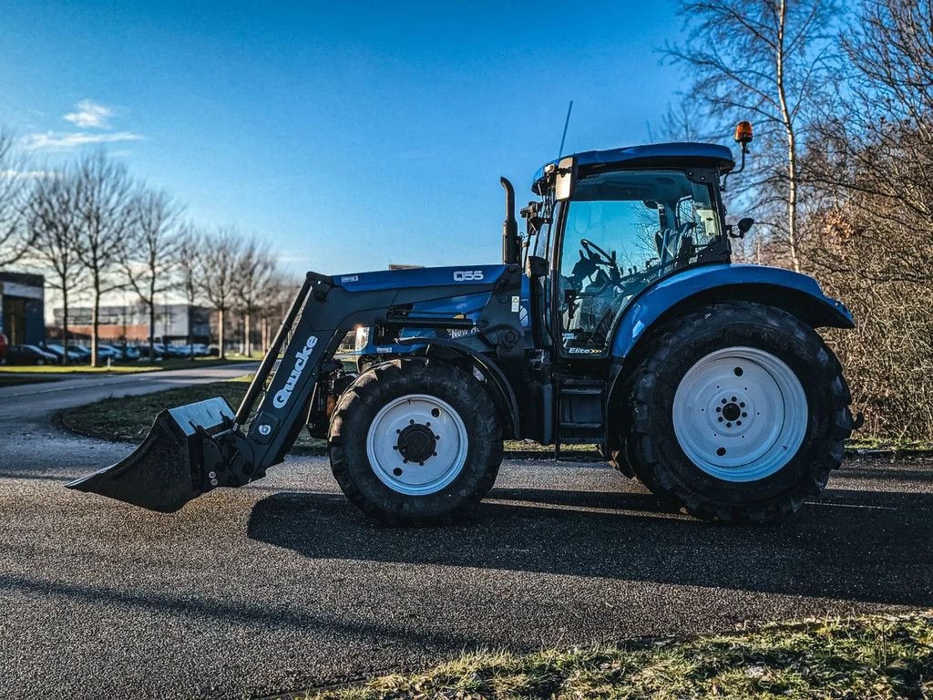 Traktor типа New Holland T6060 T6060, Gebrauchtmaschine в Groningen (Фотография 3)
