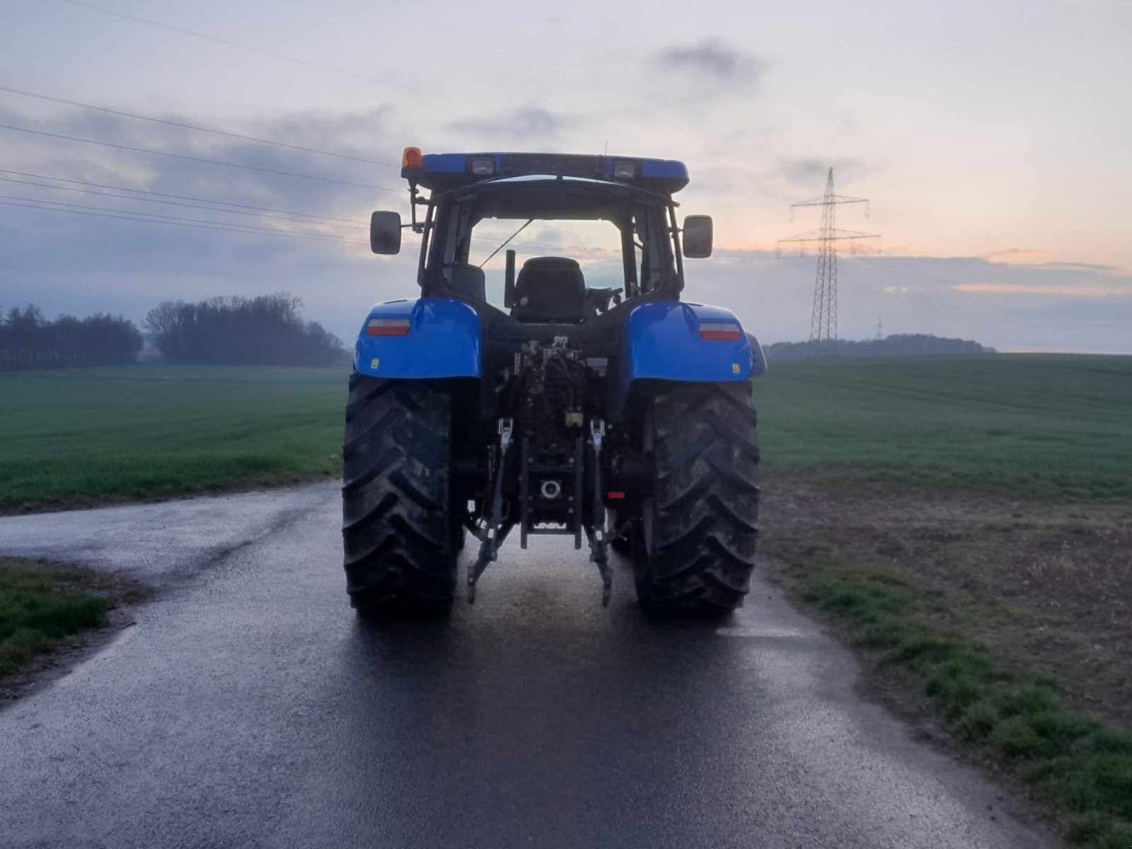 Traktor des Typs New Holland T6070 Elite, Gebrauchtmaschine in Creglingen (Bild 7)
