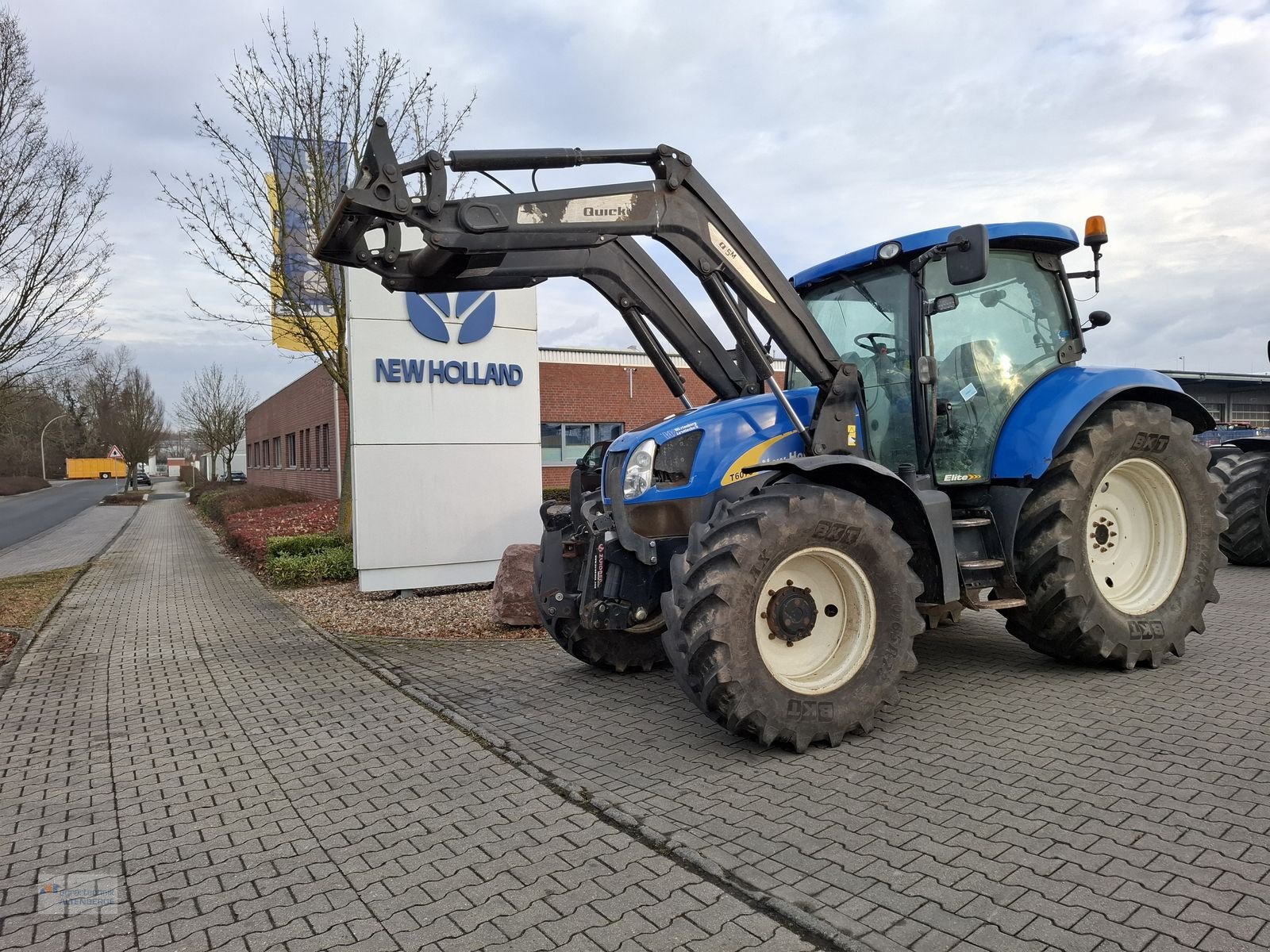 Traktor of the type New Holland T6070 Elite, Gebrauchtmaschine in Altenberge (Picture 2)