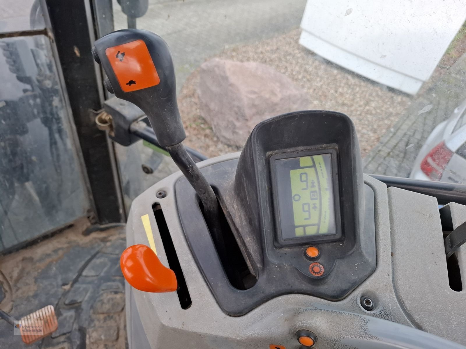 Traktor of the type New Holland T6070 Elite, Gebrauchtmaschine in Altenberge (Picture 13)