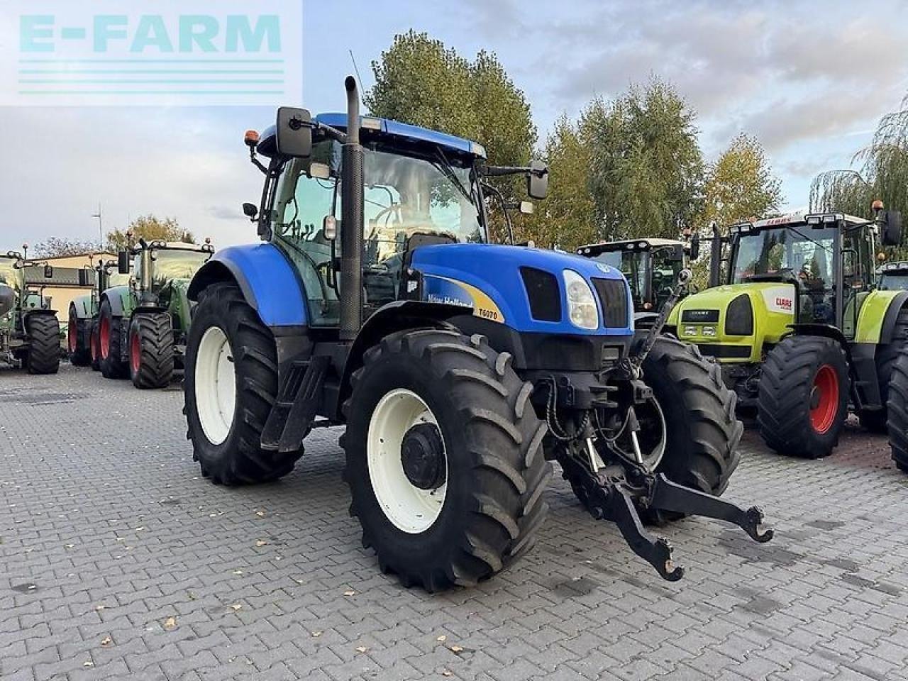 Traktor van het type New Holland t6070 powercommand, Gebrauchtmaschine in DAMAS?AWEK (Foto 3)