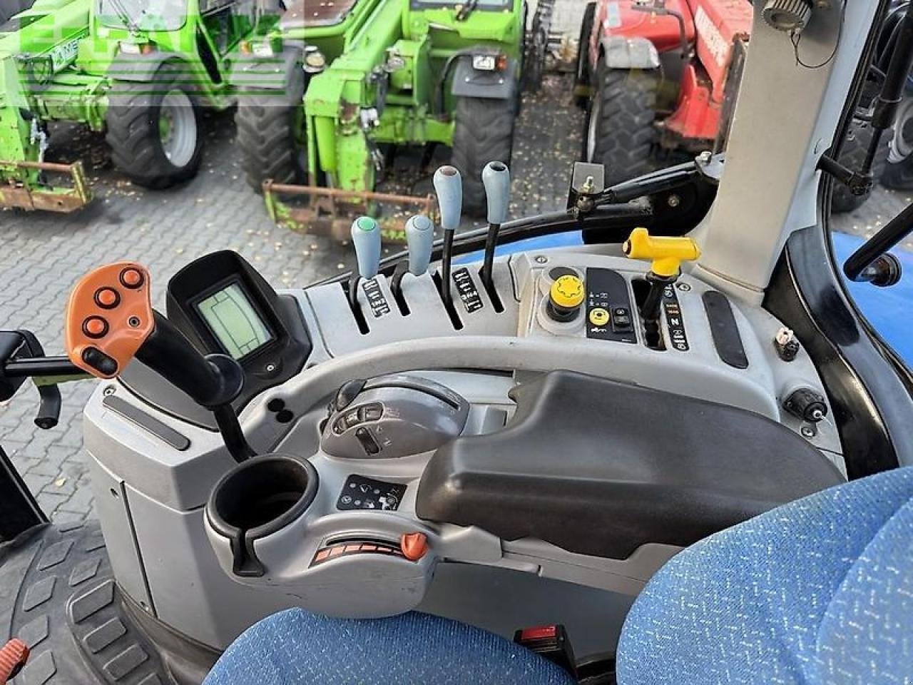 Traktor typu New Holland t6070 powercommand, Gebrauchtmaschine w DAMAS?AWEK (Zdjęcie 15)