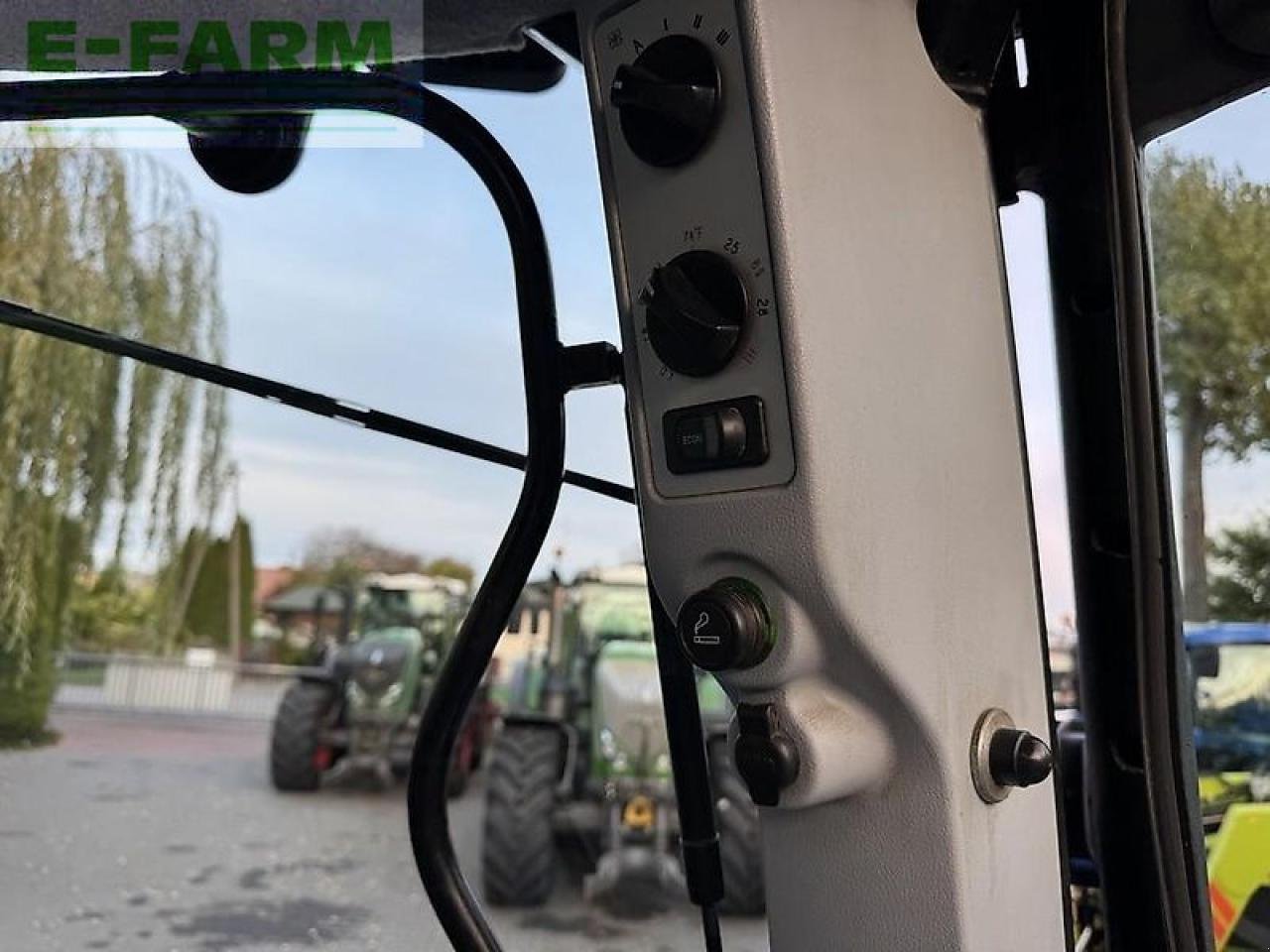 Traktor typu New Holland t6070 powercommand, Gebrauchtmaschine w DAMAS?AWEK (Zdjęcie 18)