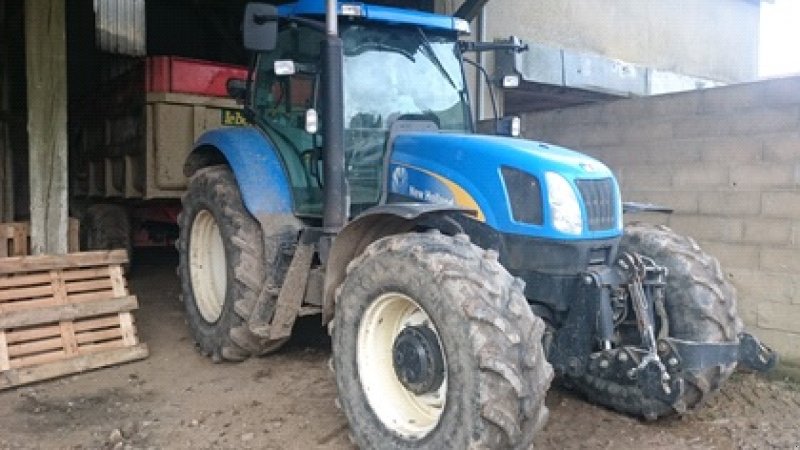 Traktor des Typs New Holland T6070, Gebrauchtmaschine in FRESNAY LE COMTE (Bild 1)