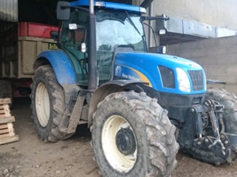 Traktor des Typs New Holland T6070, Gebrauchtmaschine in FRESNAY LE COMTE (Bild 1)