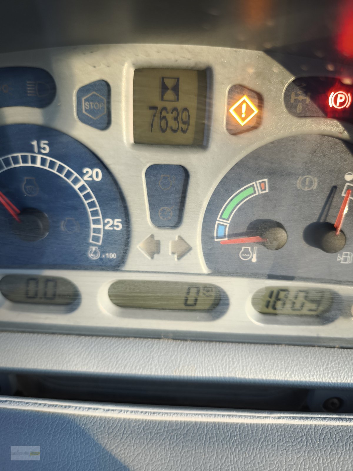 Traktor of the type New Holland T6080 PC, Gebrauchtmaschine in Jucken (Picture 5)