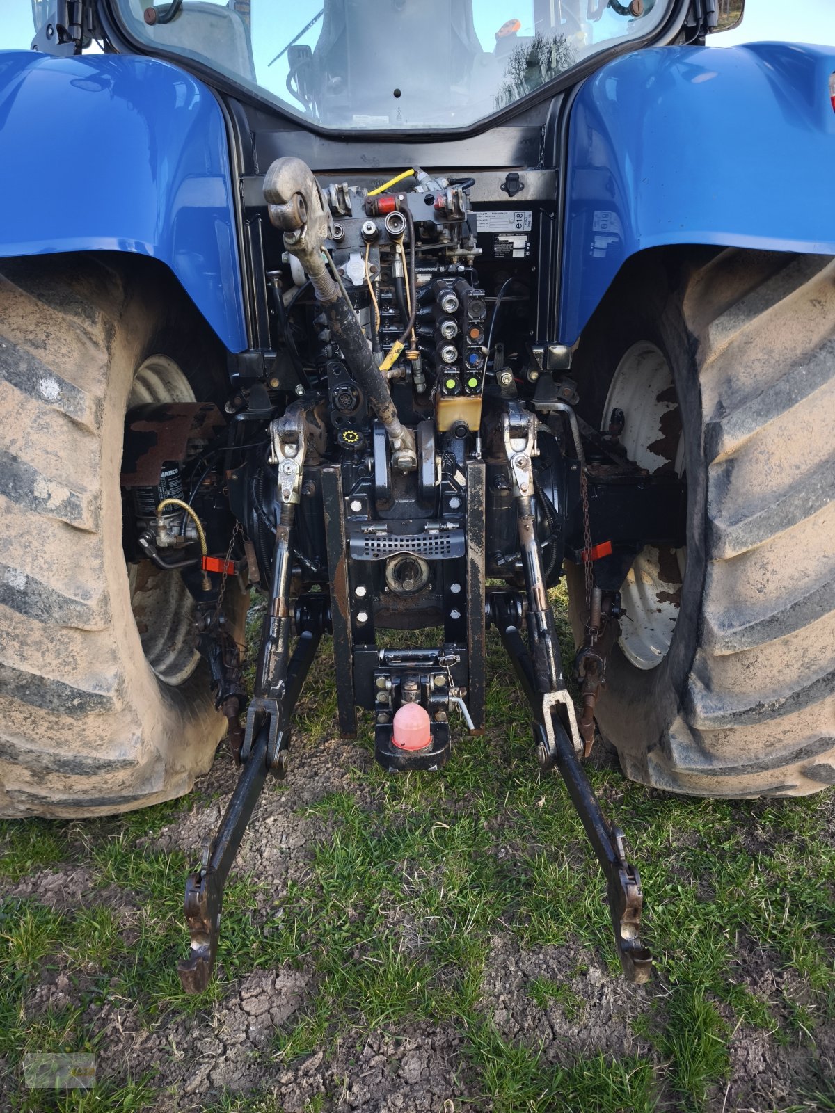 Traktor of the type New Holland T6080 PC, Gebrauchtmaschine in Jucken (Picture 4)
