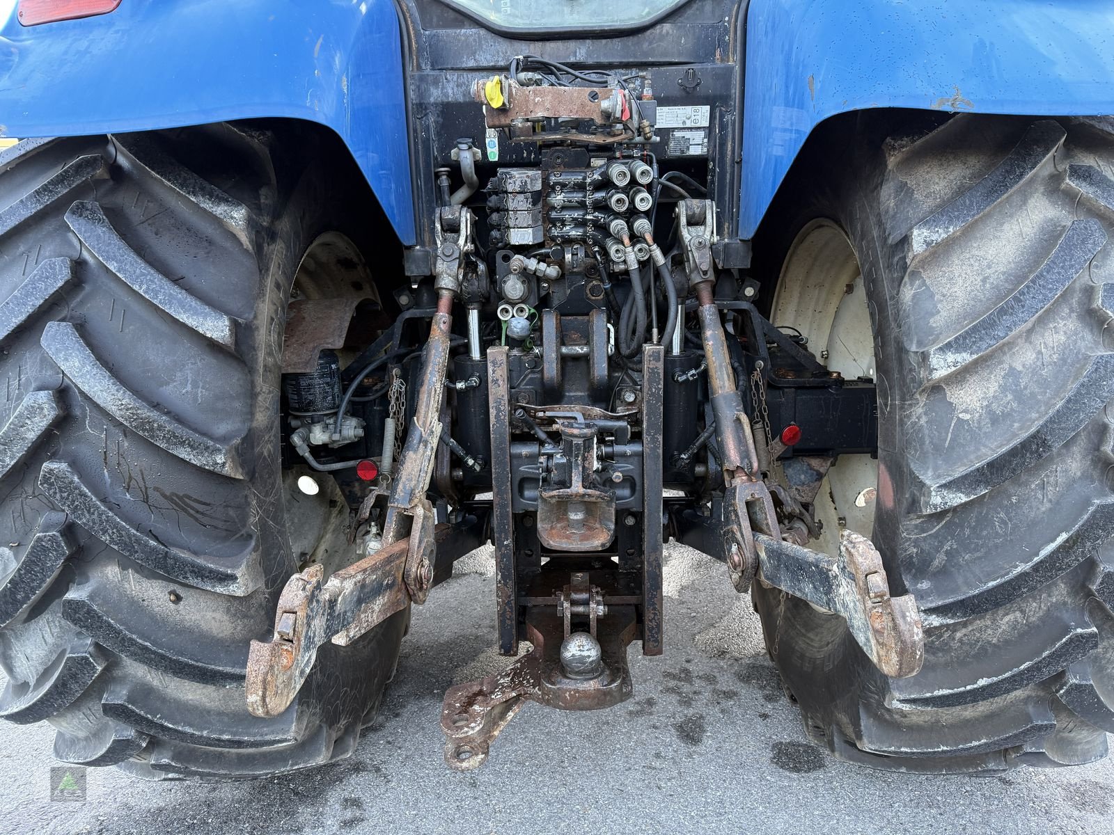 Traktor Türe ait New Holland T6080 Range & Power Command, Gebrauchtmaschine içinde Markt Hartmannsdorf (resim 8)