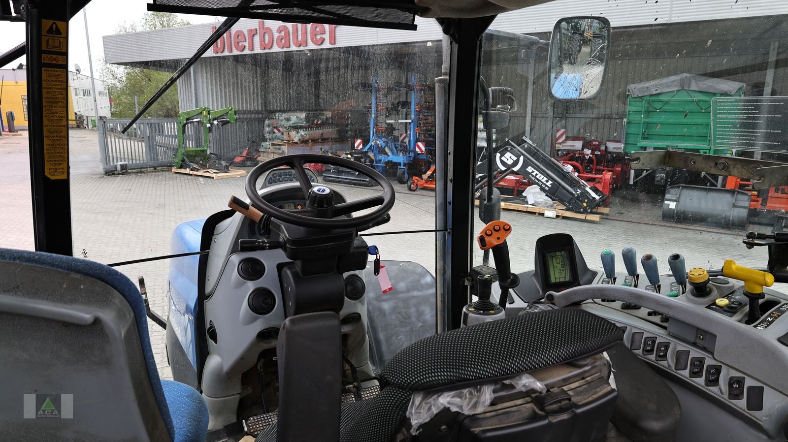 Traktor Türe ait New Holland T6080 Range & Power Command, Gebrauchtmaschine içinde Markt Hartmannsdorf (resim 18)