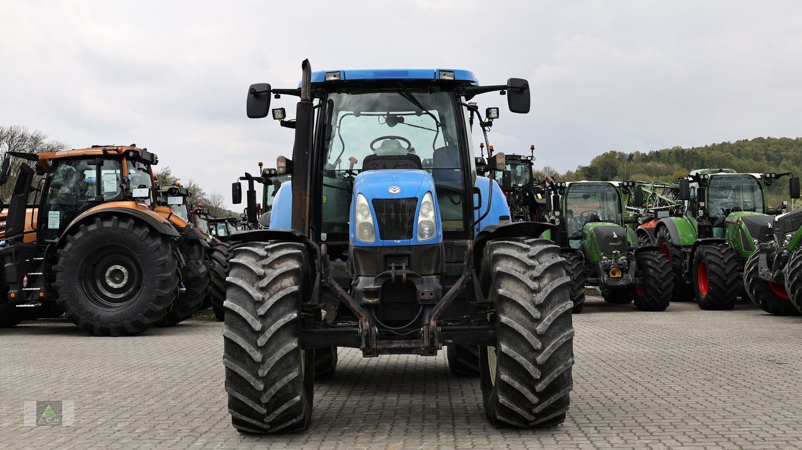 Traktor tip New Holland T6080 Range & Power Command, Gebrauchtmaschine in Markt Hartmannsdorf (Poză 2)