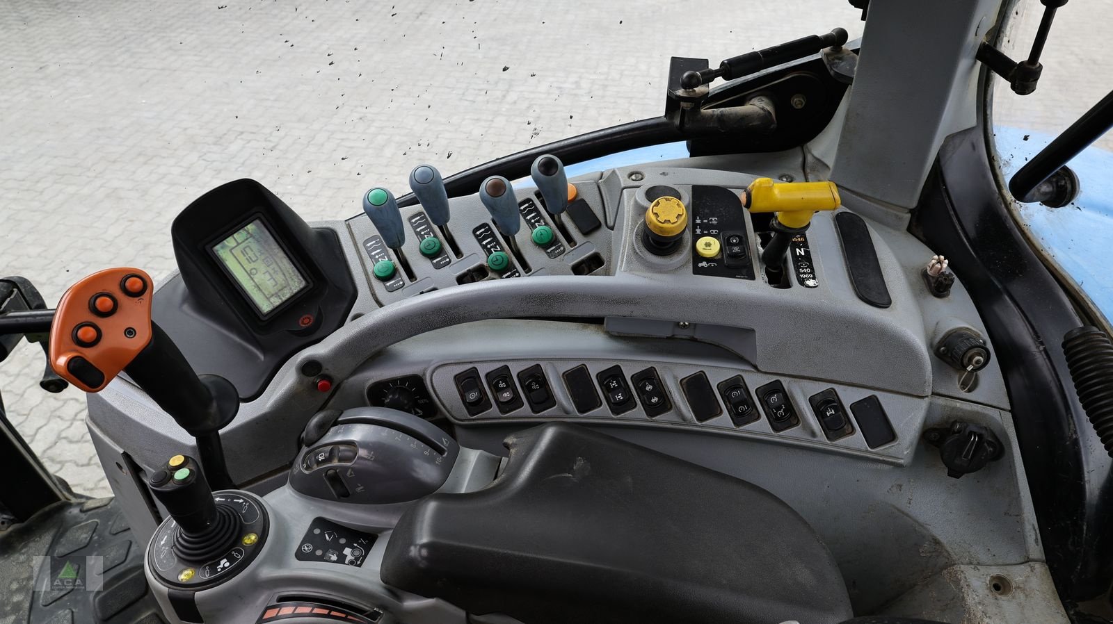 Traktor tip New Holland T6080 Range & Power Command, Gebrauchtmaschine in Markt Hartmannsdorf (Poză 17)