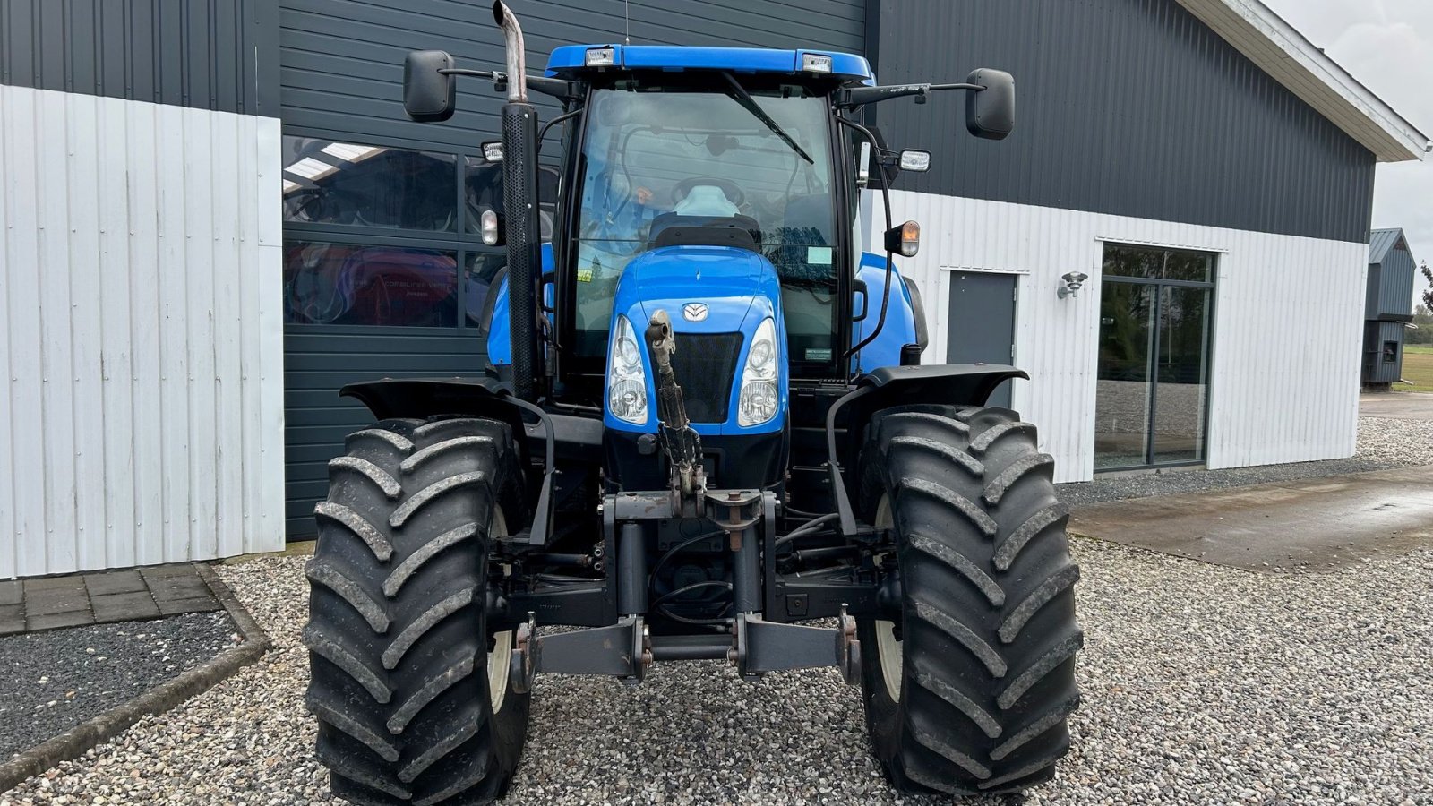 Traktor Türe ait New Holland T6080, Gebrauchtmaschine içinde Thorsø (resim 7)