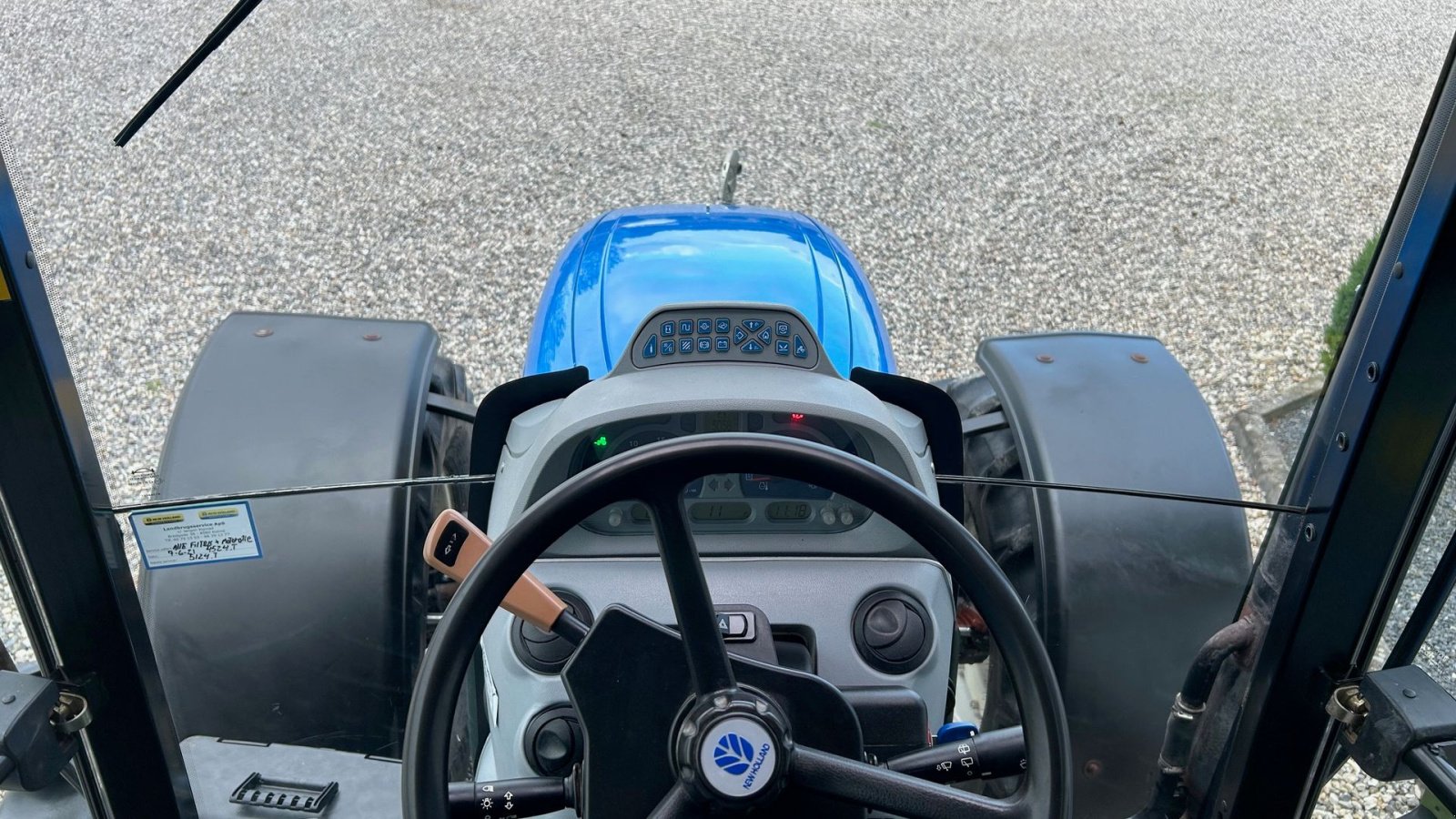 Traktor Türe ait New Holland T6080, Gebrauchtmaschine içinde Thorsø (resim 24)