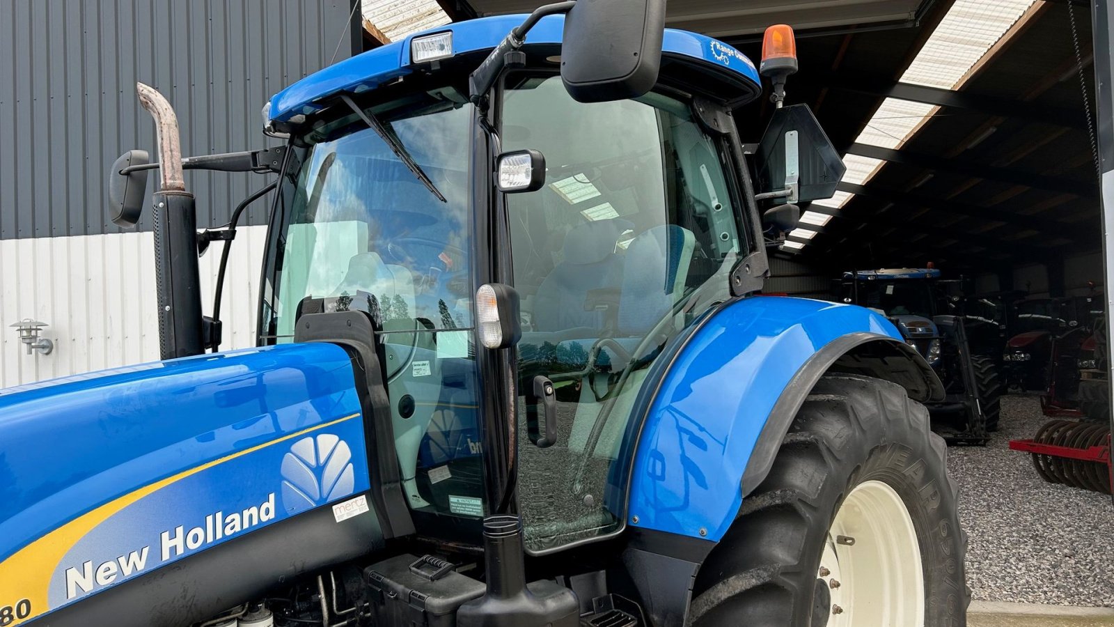 Traktor Türe ait New Holland T6080, Gebrauchtmaschine içinde Thorsø (resim 15)