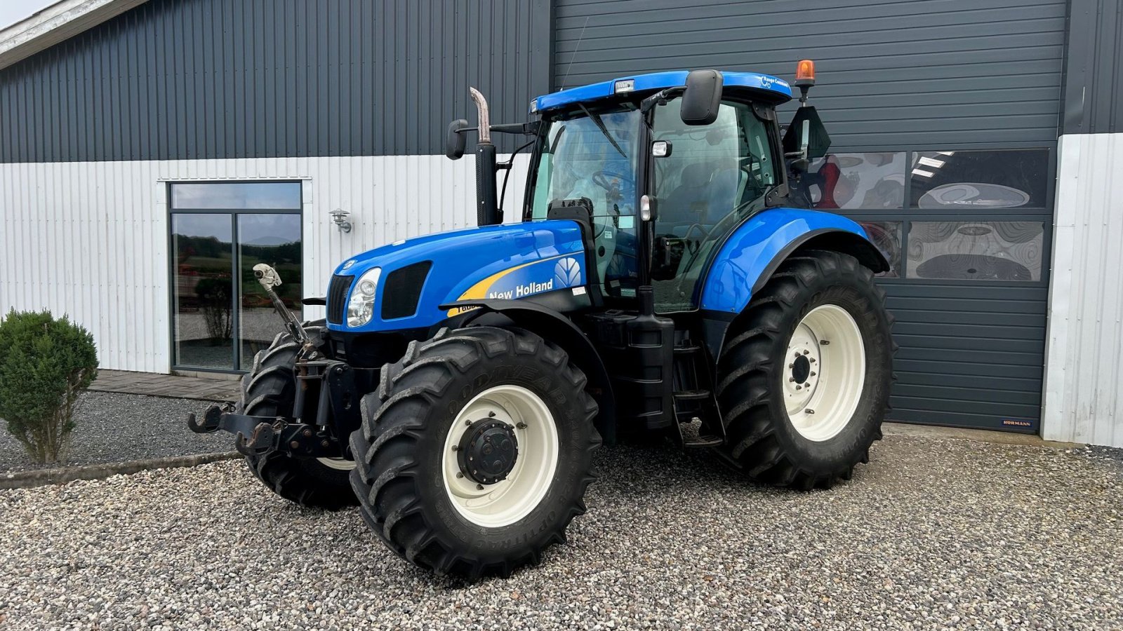 Traktor Türe ait New Holland T6080, Gebrauchtmaschine içinde Thorsø (resim 1)