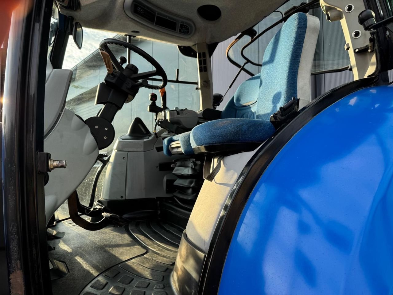 Traktor του τύπου New Holland T6080, Gebrauchtmaschine σε Daarle (Φωτογραφία 9)