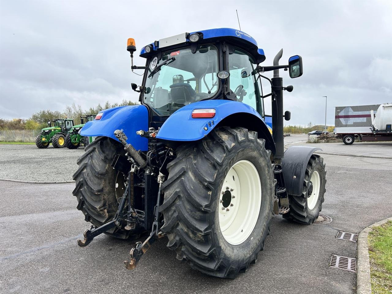 Traktor Türe ait New Holland T6090 Power Command, Gebrauchtmaschine içinde Zweibrücken (resim 7)