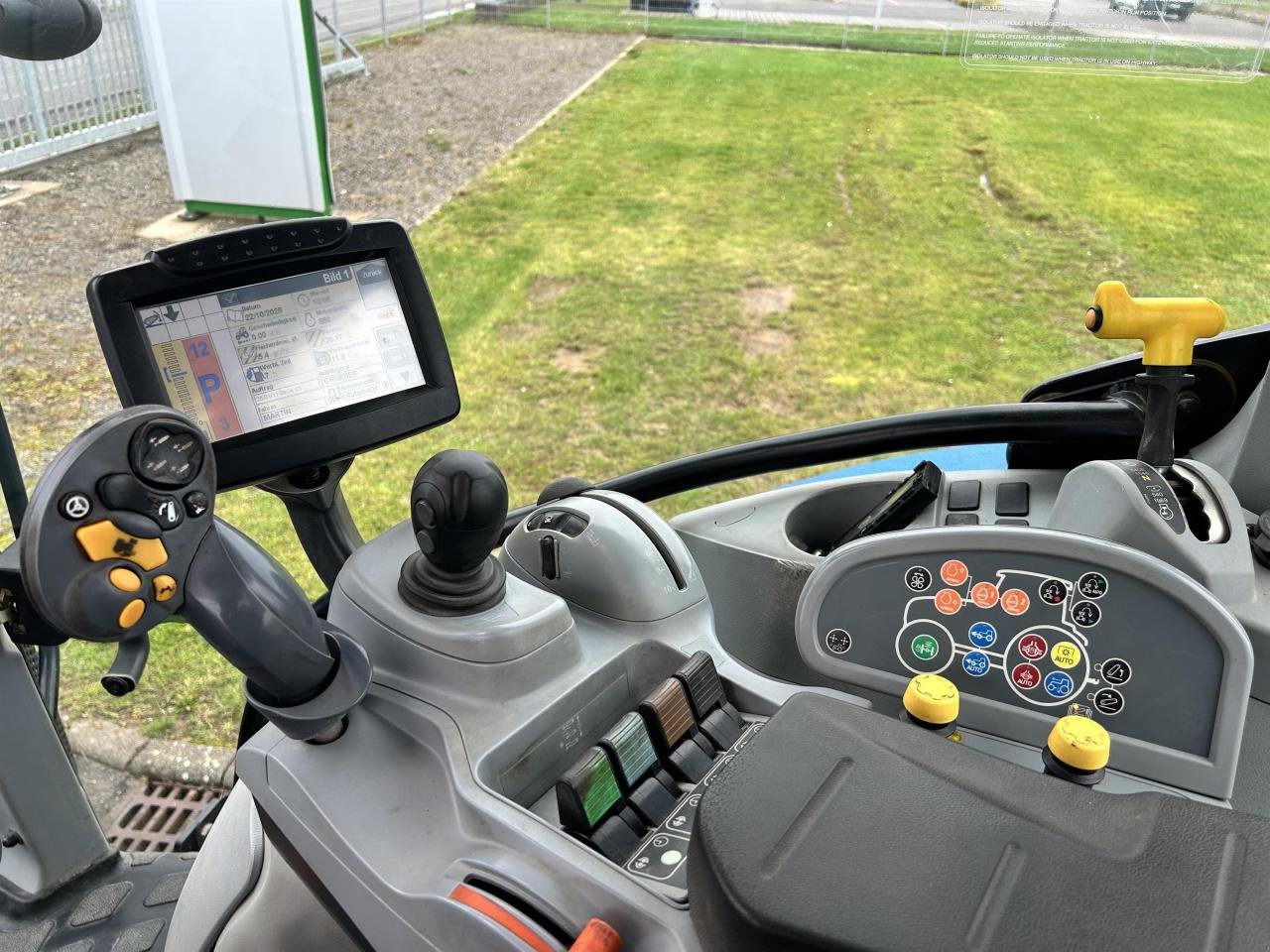 Traktor Türe ait New Holland T6090 Power Command, Gebrauchtmaschine içinde Zweibrücken (resim 12)