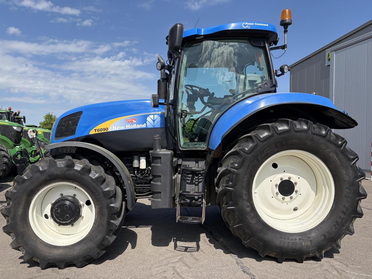 Traktor del tipo New Holland T6090 Power Command, Gebrauchtmaschine In Zweibrücken (Immagine 5)