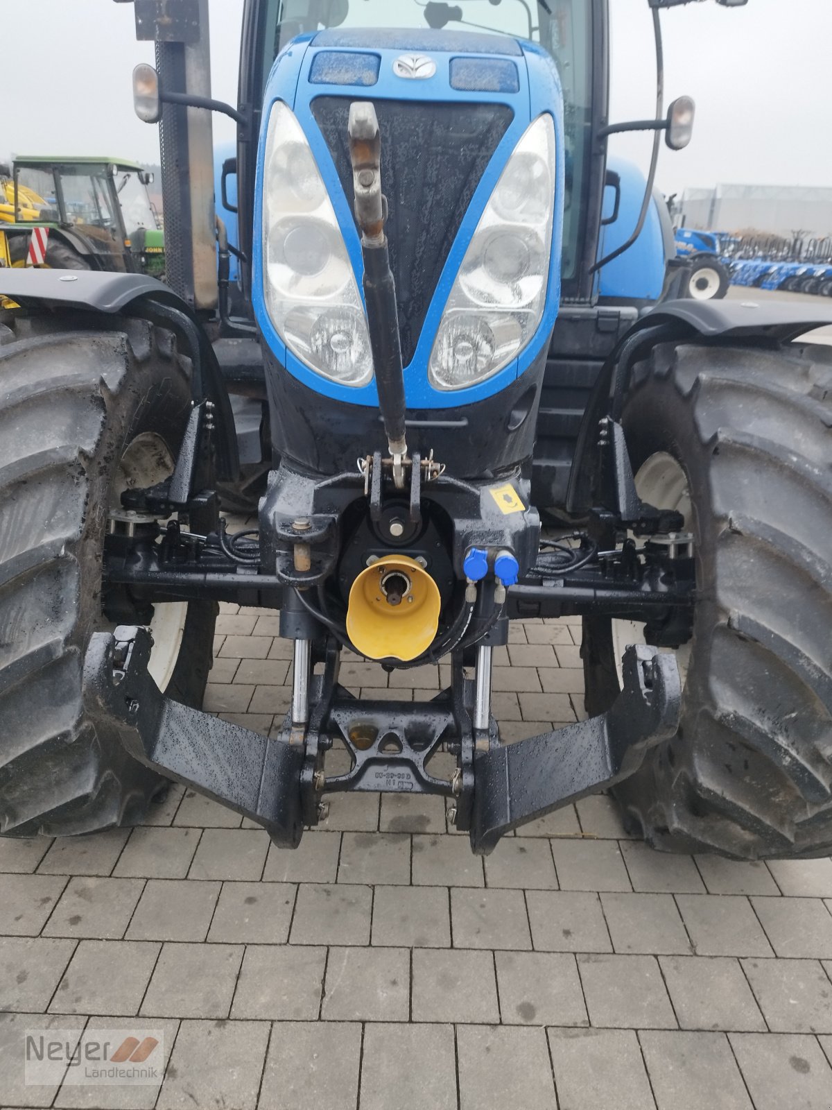 Traktor des Typs New Holland T6090 PowerCommand, Gebrauchtmaschine in Bad Waldsee Mennisweiler (Bild 3)