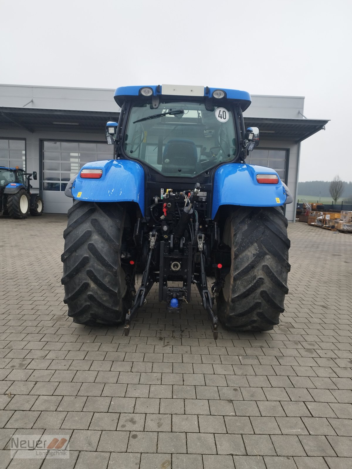 Traktor des Typs New Holland T6090 PowerCommand, Gebrauchtmaschine in Bad Waldsee Mennisweiler (Bild 5)