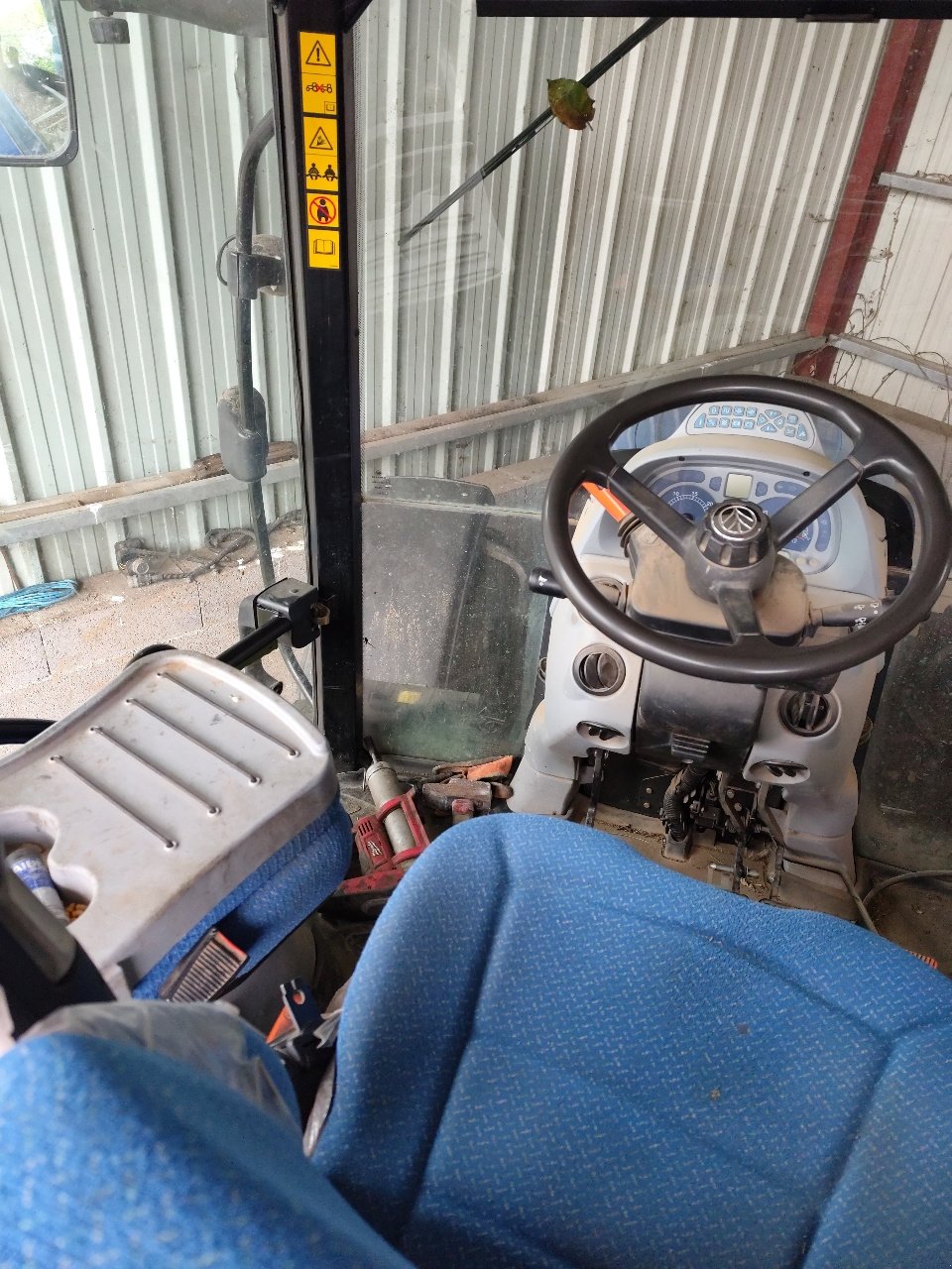 Traktor типа New Holland T6.120, Gebrauchtmaschine в Einvaux (Фотография 10)